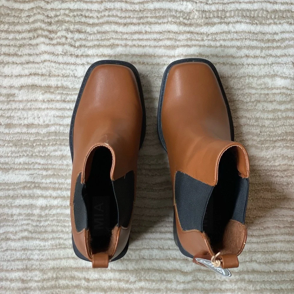 Dolce Vita & Mia NEW Women's Ankle Boots Bundle - Picture 14 of 16